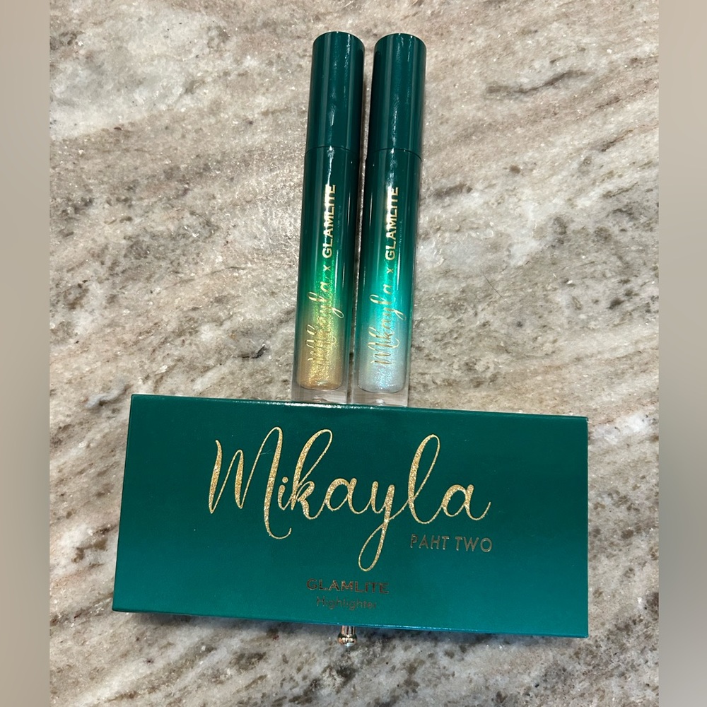 Mikayla x Glamlite Paht 2 Highlighter Palette and Lipgloss bundle
